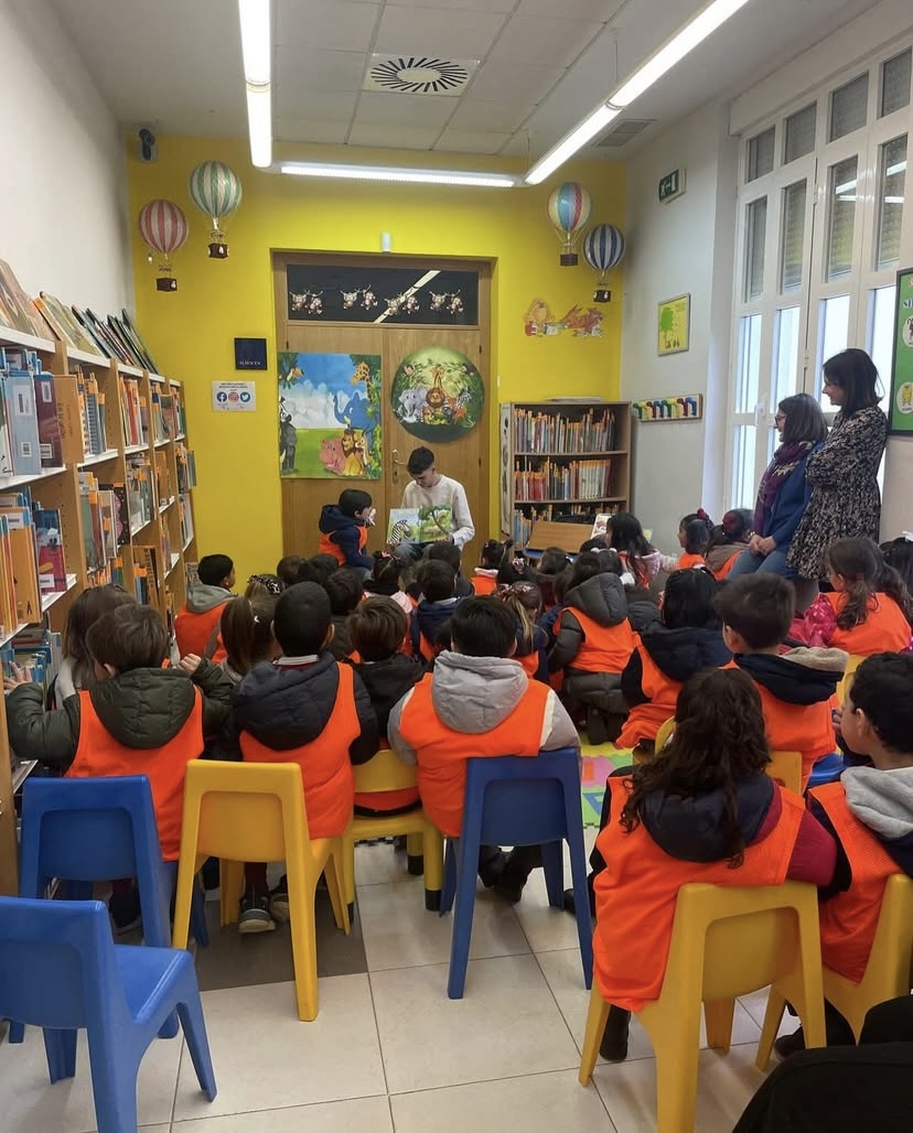 Visita de coles por el día del libro infantil